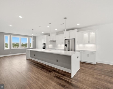 44824 Tiverton Square - Photo Thumbnail 13