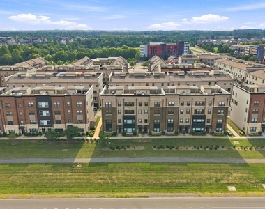 44824 Tiverton Square - Photo Thumbnail 54