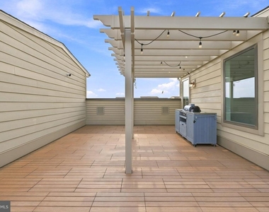 44824 Tiverton Square - Photo Thumbnail 46
