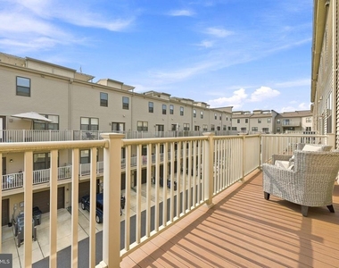 44824 Tiverton Square - Photo Thumbnail 42