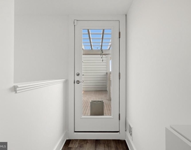 44824 Tiverton Square - Photo Thumbnail 37