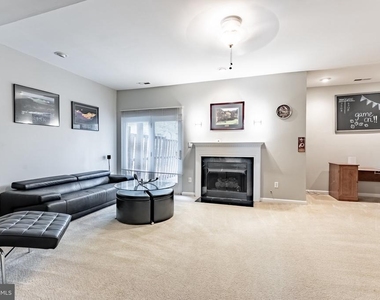 43738 Clemens Terrace - Photo Thumbnail 13