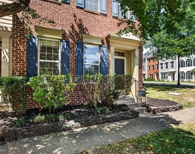 26025 Murrey Drive - Photo Thumbnail 3