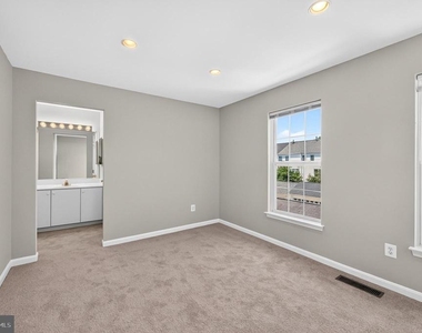 26025 Murrey Drive - Photo Thumbnail 40