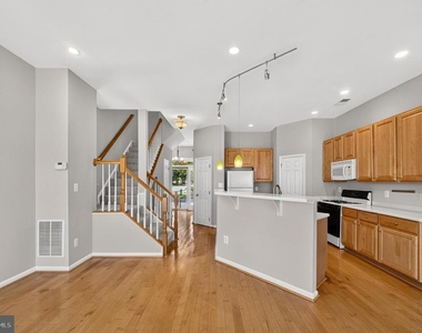 26025 Murrey Drive - Photo Thumbnail 17