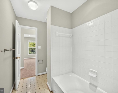 26025 Murrey Drive - Photo Thumbnail 43