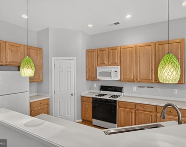 26025 Murrey Drive - Photo Thumbnail 21