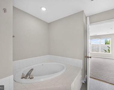 26025 Murrey Drive - Photo Thumbnail 34