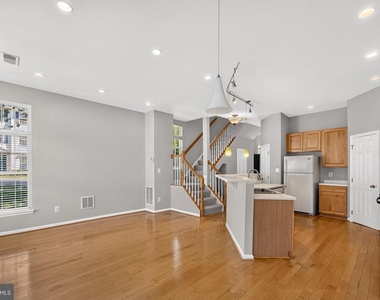26025 Murrey Drive - Photo Thumbnail 16
