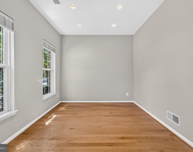 26025 Murrey Drive - Photo Thumbnail 8