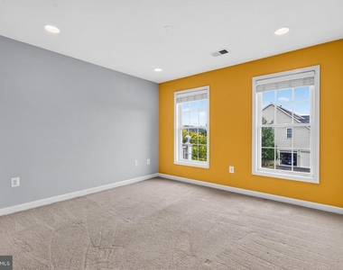 43331 Hollybank Place - Photo Thumbnail 33