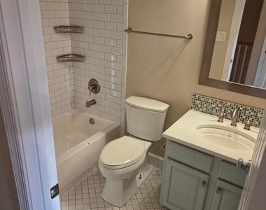 5504 Sacramento Mews Place - Photo Thumbnail 23
