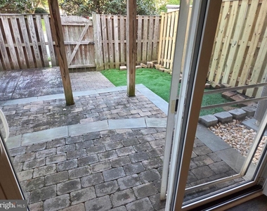 5504 Sacramento Mews Place - Photo Thumbnail 40
