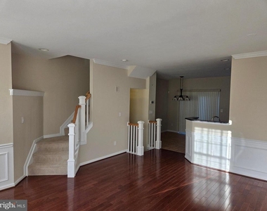 5504 Sacramento Mews Place - Photo Thumbnail 10