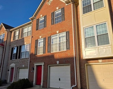 5504 Sacramento Mews Place - Photo Thumbnail 38