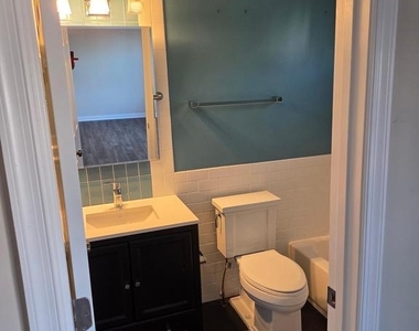 5504 Sacramento Mews Place - Photo Thumbnail 19