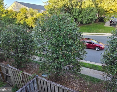 5504 Sacramento Mews Place - Photo Thumbnail 41