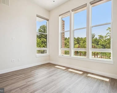 1761 Old Meadow Road - Photo Thumbnail 14