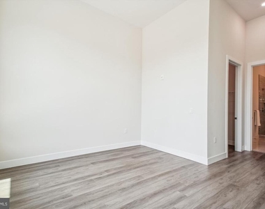 1761 Old Meadow Road - Photo Thumbnail 16