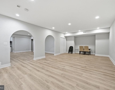 1231 Ingleside Avenue - Photo Thumbnail 21