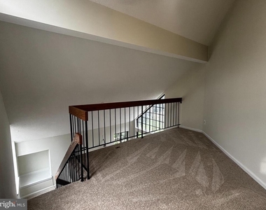 6001 Mersey Oaks Way - Photo Thumbnail 6
