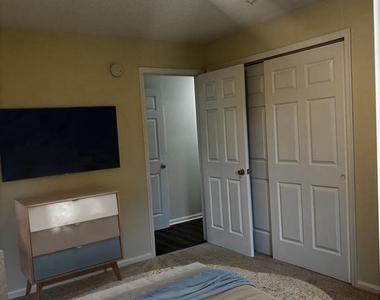 6001 Mersey Oaks Way - Photo Thumbnail 13