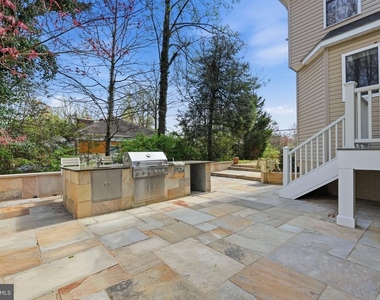 3515 Devon Drive - Photo Thumbnail 4