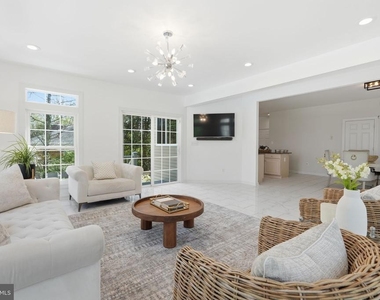 3515 Devon Drive - Photo Thumbnail 14