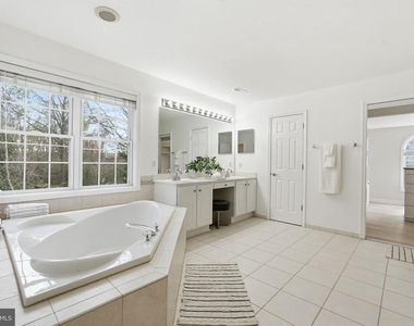 3515 Devon Drive - Photo Thumbnail 21