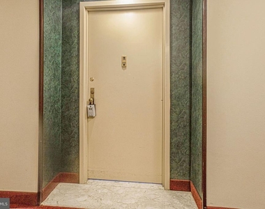 3713 S George Mason Drive - Photo Thumbnail 17