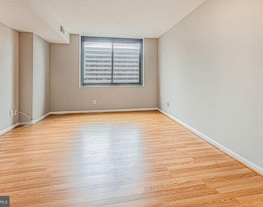 3713 S George Mason Drive - Photo Thumbnail 11