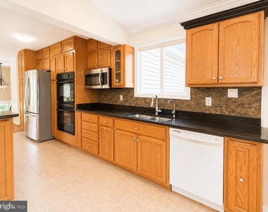 13354 Jasper Court - Photo Thumbnail 5