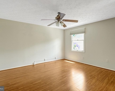 2920 Montauk Court - Photo Thumbnail 23