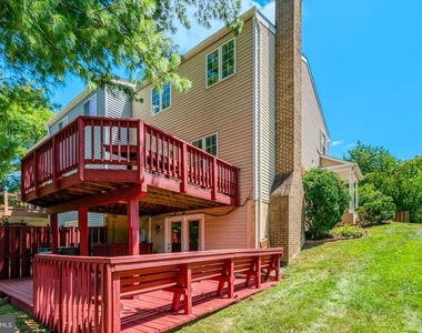 2920 Montauk Court - Photo Thumbnail 36