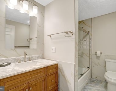 2920 Montauk Court - Photo Thumbnail 24