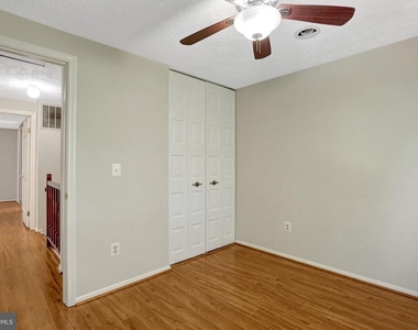 2920 Montauk Court - Photo Thumbnail 15