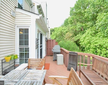 6153 Summer Park Lane - Photo Thumbnail 19