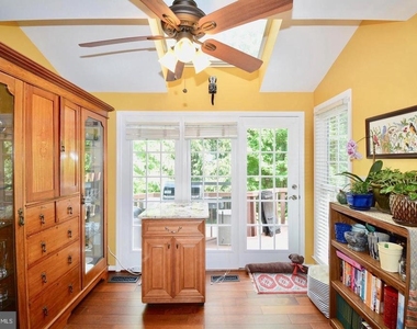 6153 Summer Park Lane - Photo Thumbnail 17