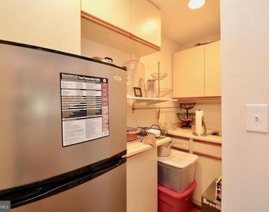 6153 Summer Park Lane - Photo Thumbnail 32