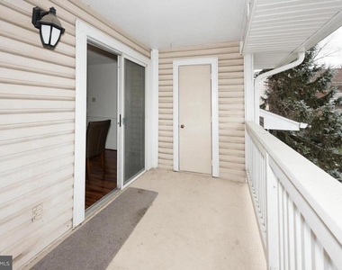 1519 Lincoln Way - Photo Thumbnail 7