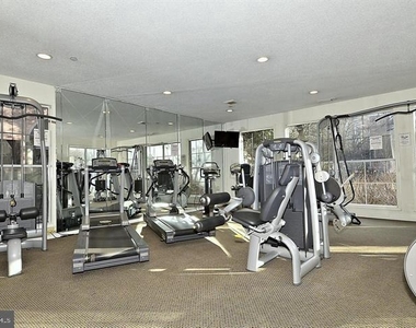 1519 Lincoln Way - Photo Thumbnail 18