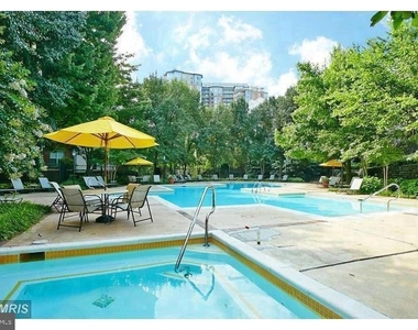 1519 Lincoln Way - Photo Thumbnail 20