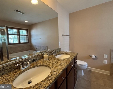 8006 Reserve Way - Photo Thumbnail 25
