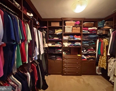 8006 Reserve Way - Photo Thumbnail 22