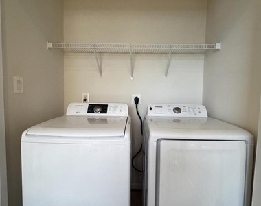 5609 Faircloth Court - Photo Thumbnail 9