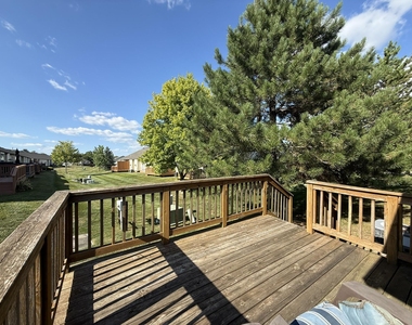 1788 Wexford Drive - Photo Thumbnail 25