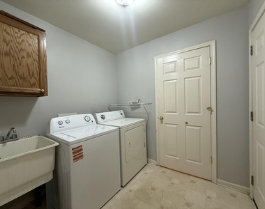 1788 Wexford Drive - Photo Thumbnail 19