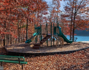 700 S Lakeview Drive - Photo Thumbnail 45