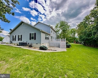700 S Lakeview Drive - Photo Thumbnail 4