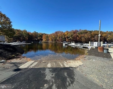 700 S Lakeview Drive - Photo Thumbnail 34